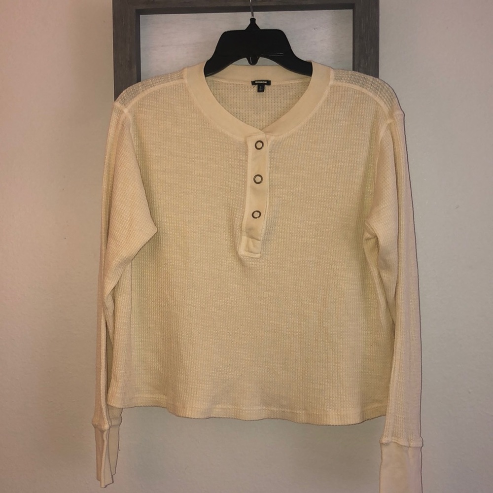 Monrow Women's Oversized Henley W/Ring Sna… - Picture 4 of 5